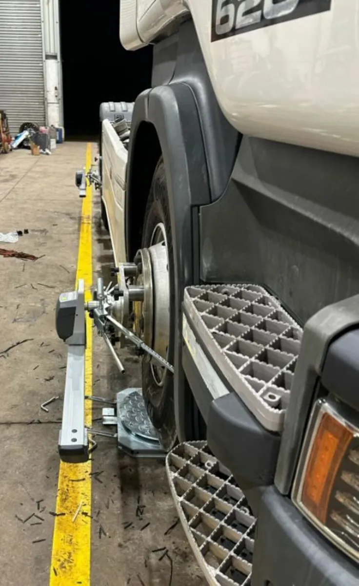 Rav HGV Truck Wheel Alignment 8 CCD System - Image 4