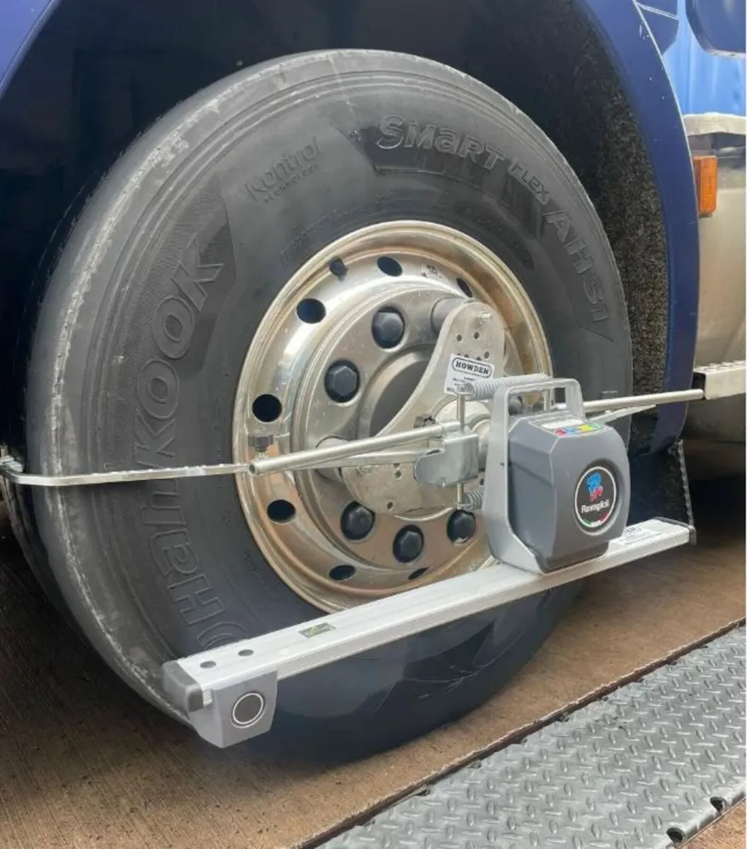 RAVAGLIOLI 8 CCD Car Tire Wheel Alignment System - Image 2