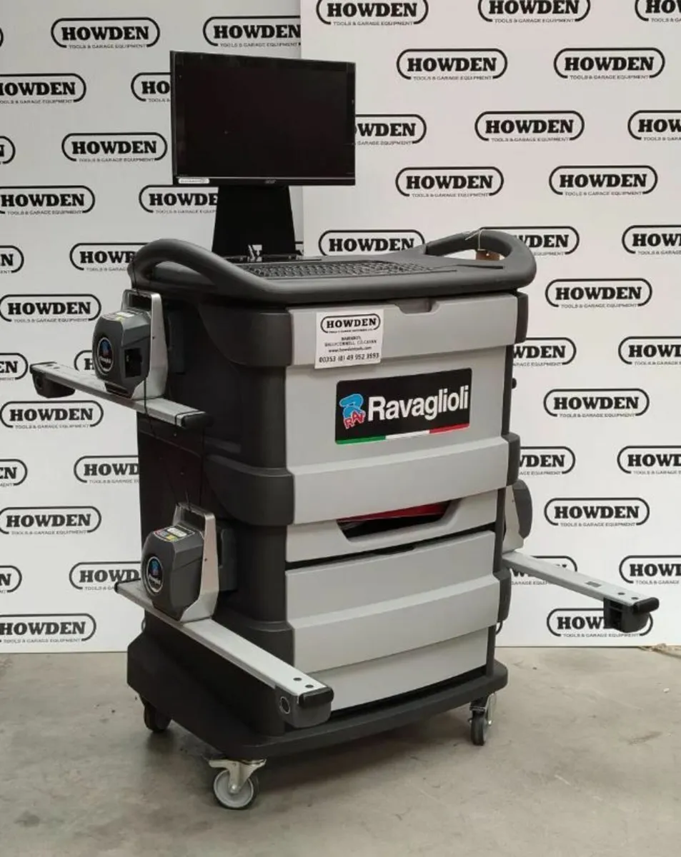 RAVAGLIOLI 8 CCD Car Tire Wheel Alignment System - Image 1