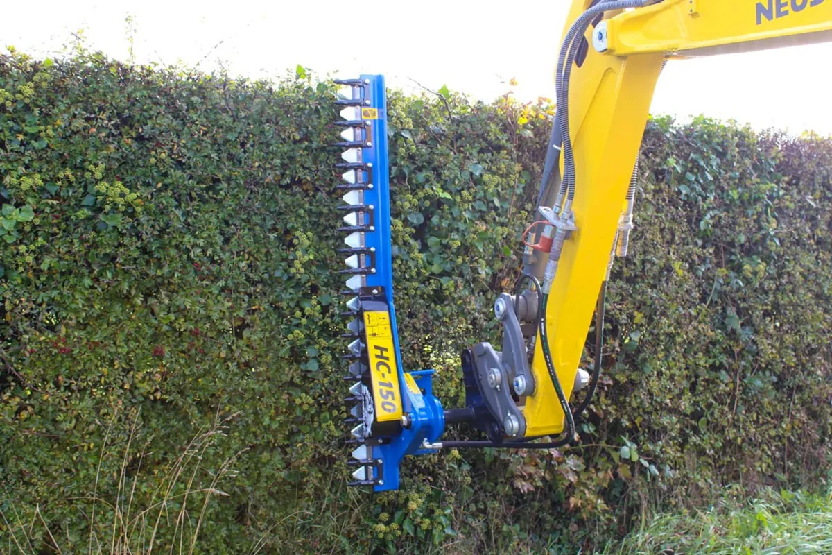 Slanetrac HC150 & HC180  Finger Bar Hedge Cutters - Image 1
