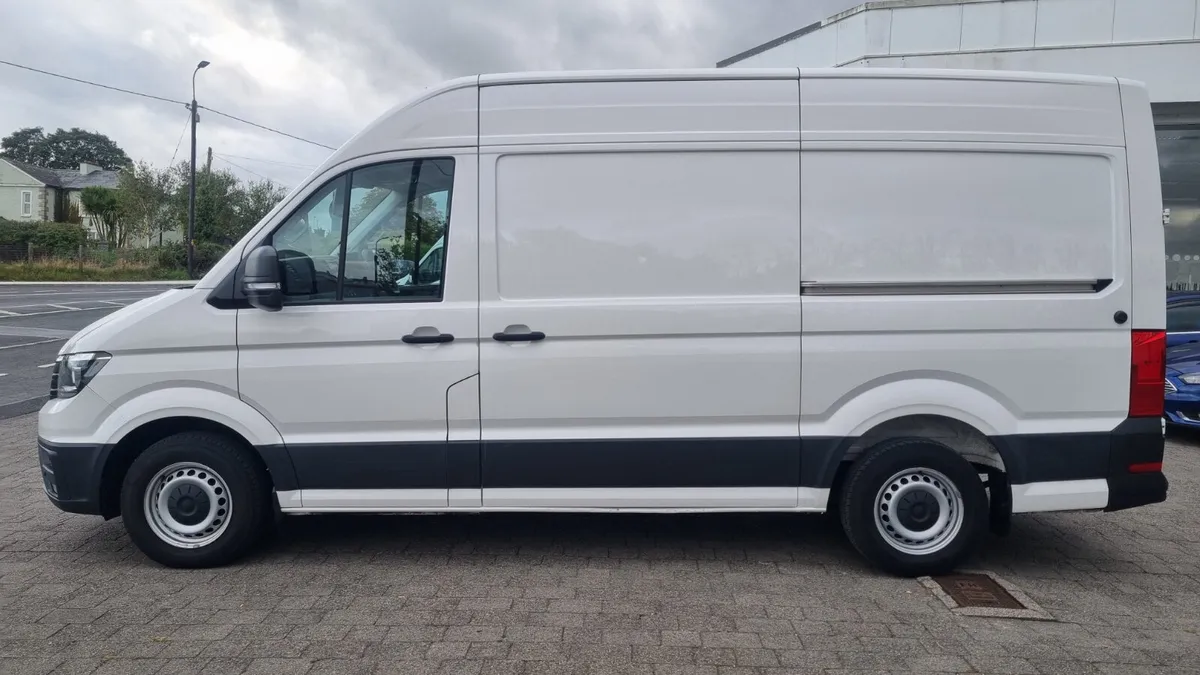 2023 VW CRAFTER MWB TRENDLINE 140BHP - Image 4