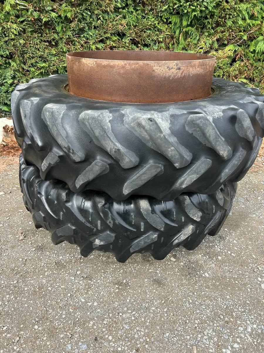 Stocks dual wheels - Image 1