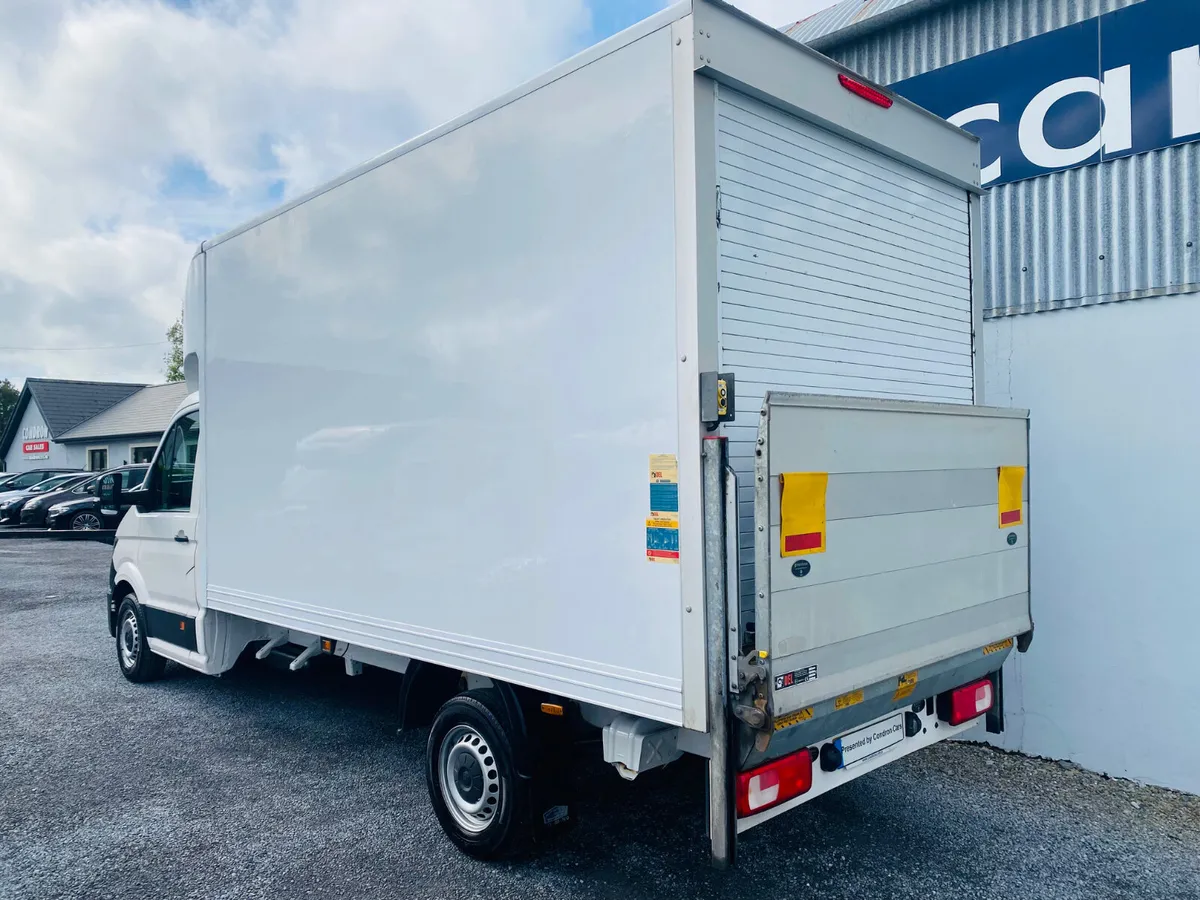 2021 VOLKSWAGEN CRAFTER 2.0 TDI LUTON BOX&TAILLIFT - Image 2