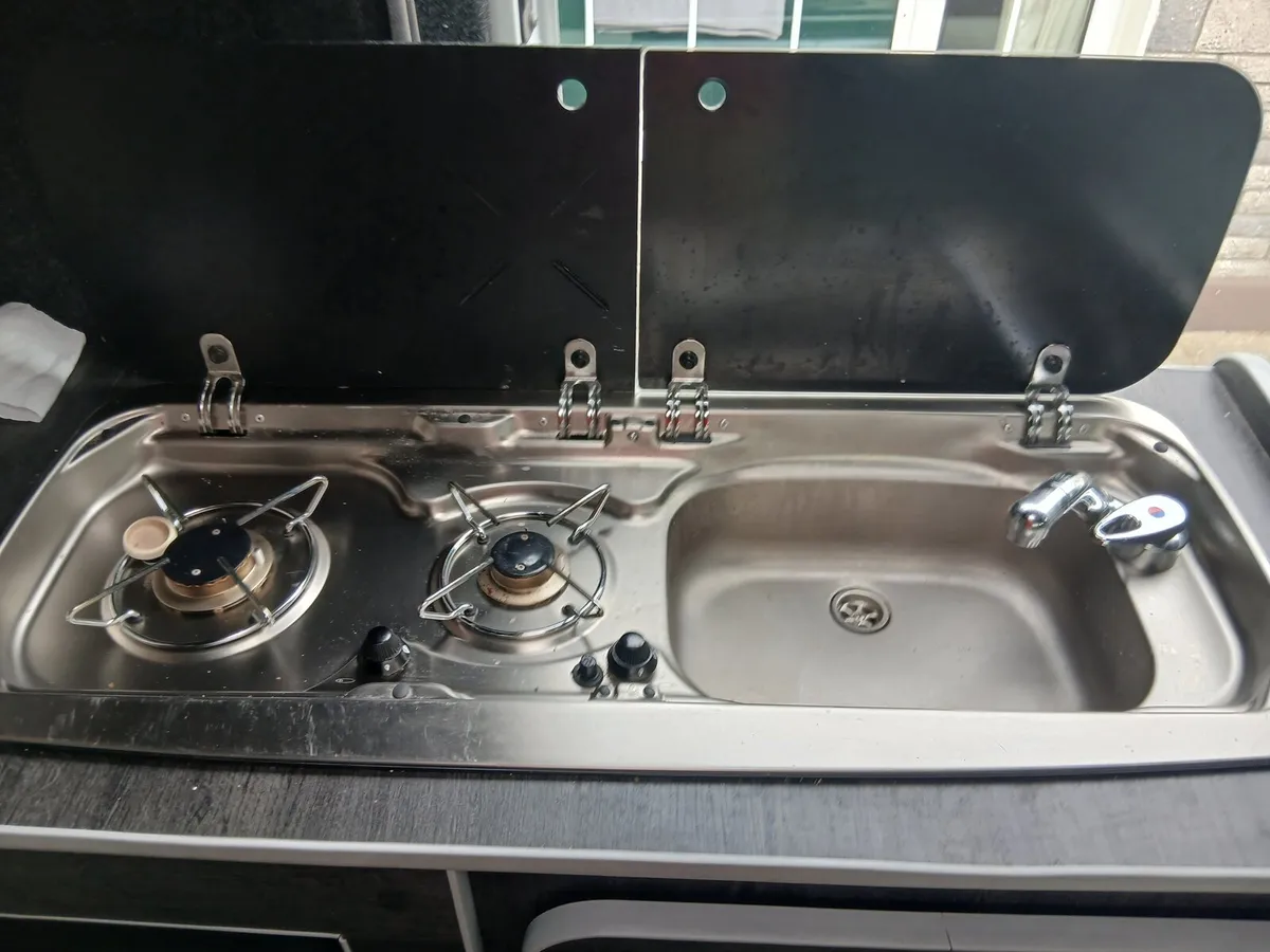 Camper Van - Image 4