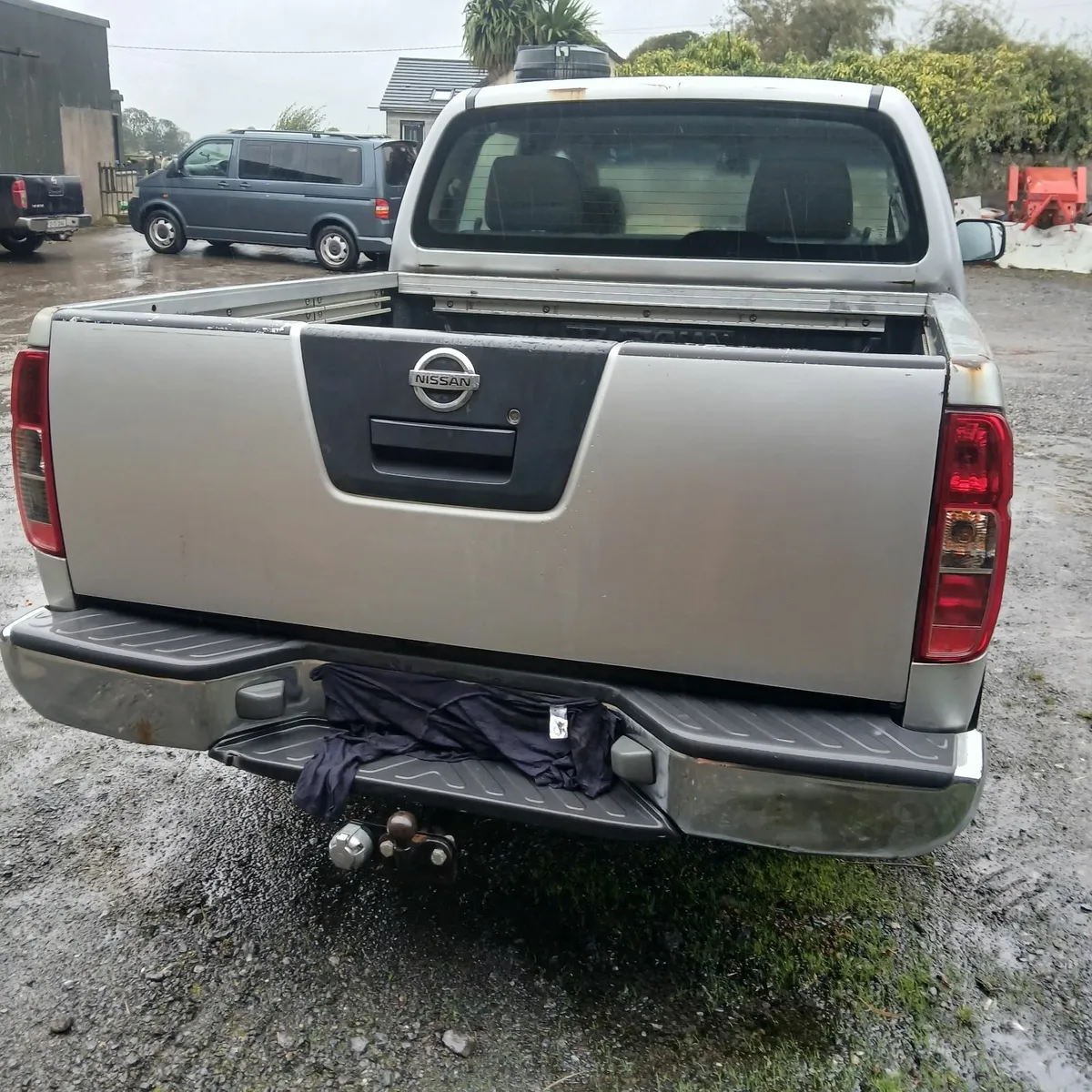 Nissan Navara 2010 - Image 4