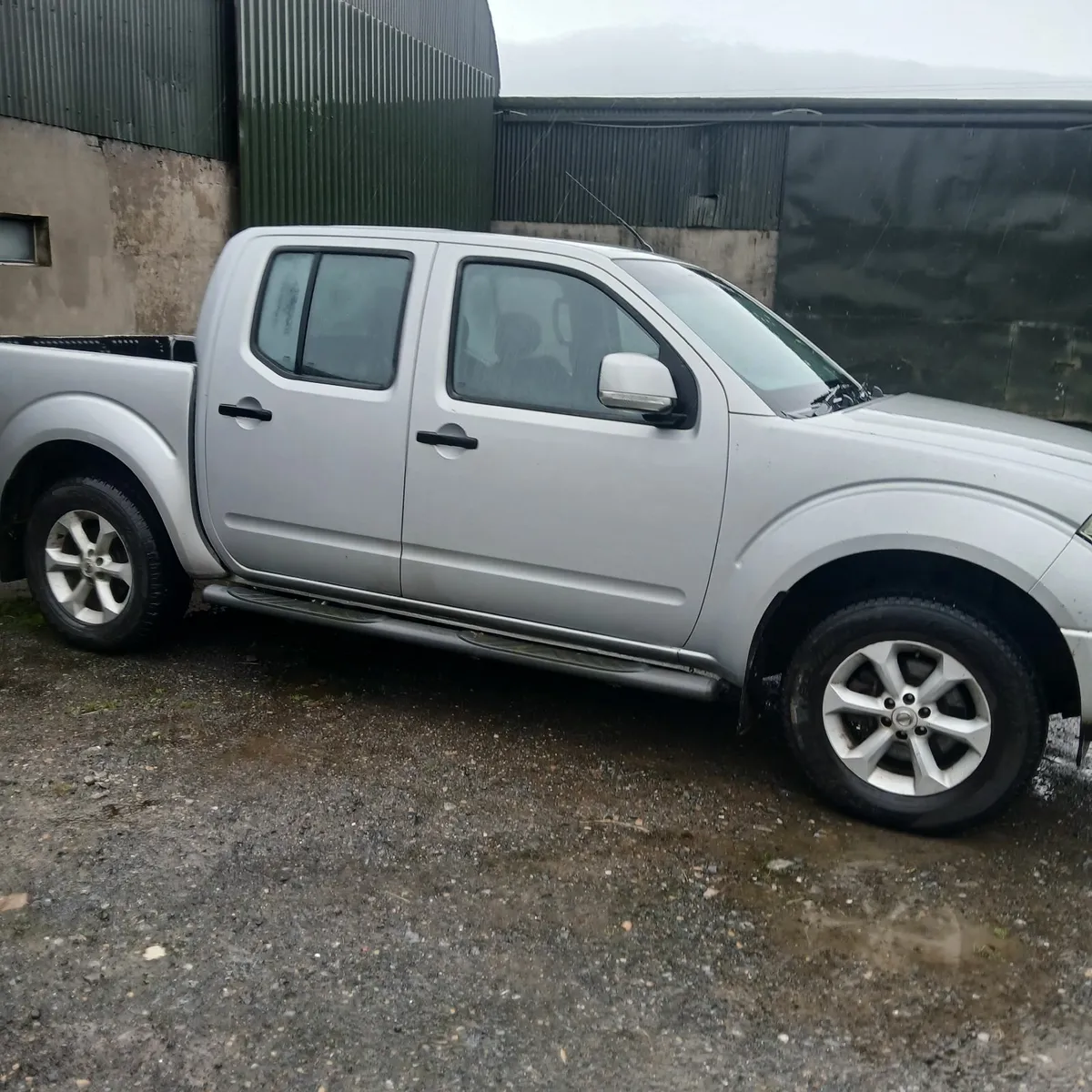 Nissan Navara 2010 - Image 3