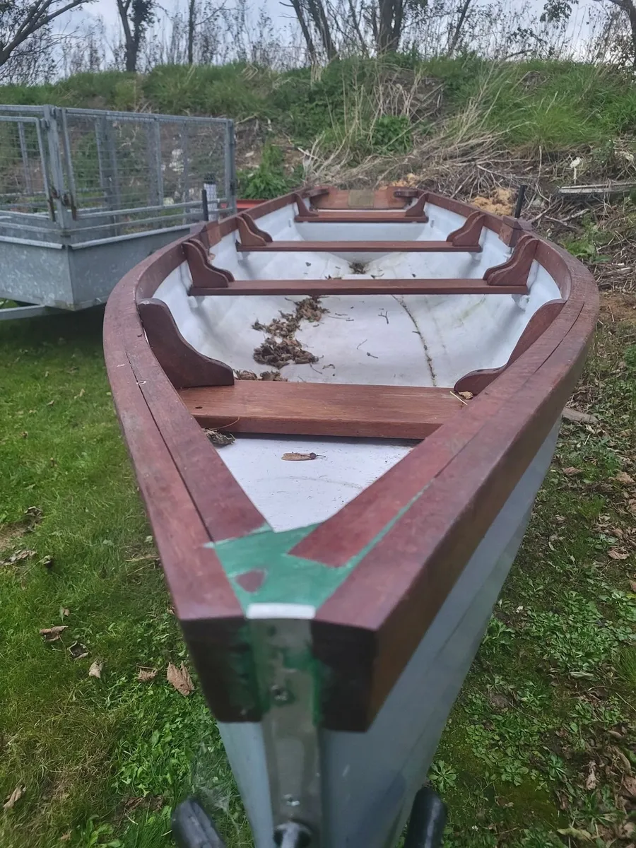 17ft shannon lake boat and trailer - Image 1