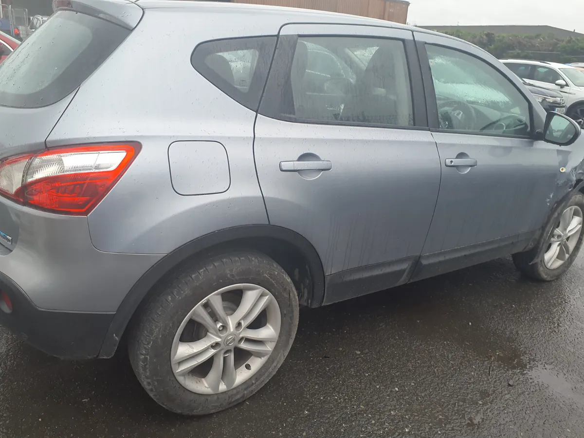 2010 Nissan Qashqai XE - Image 4