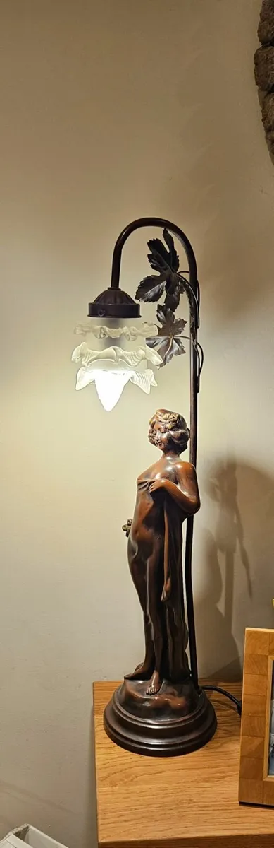 Vintage Art Nouveau Bronze Lady Lamp Tall Figurine - Image 3