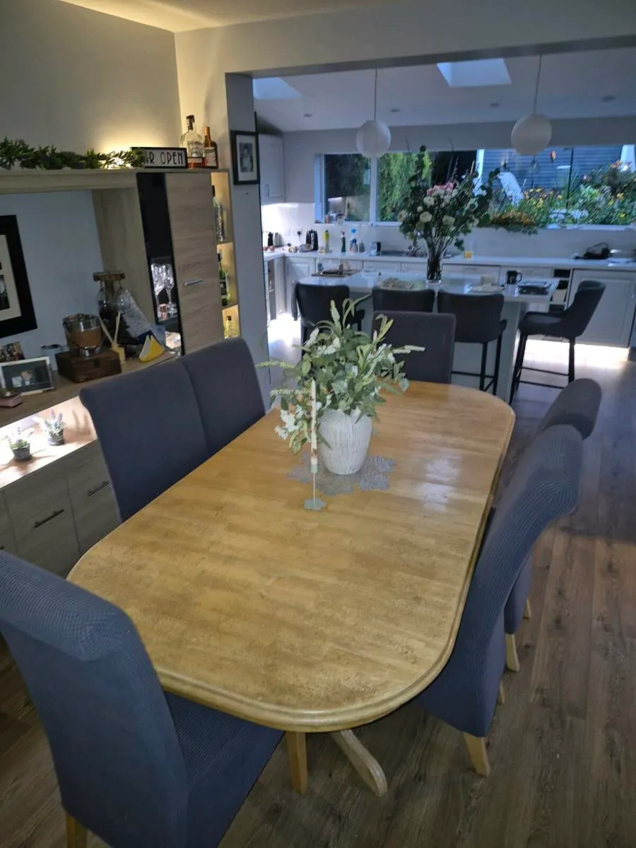 Dining Table & Chairs - Image 3