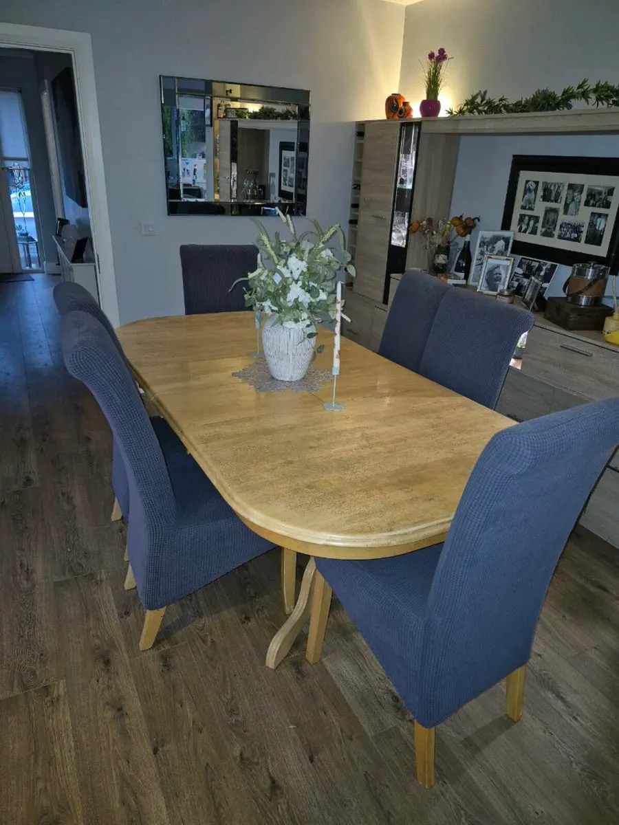 Dining Table & Chairs - Image 4