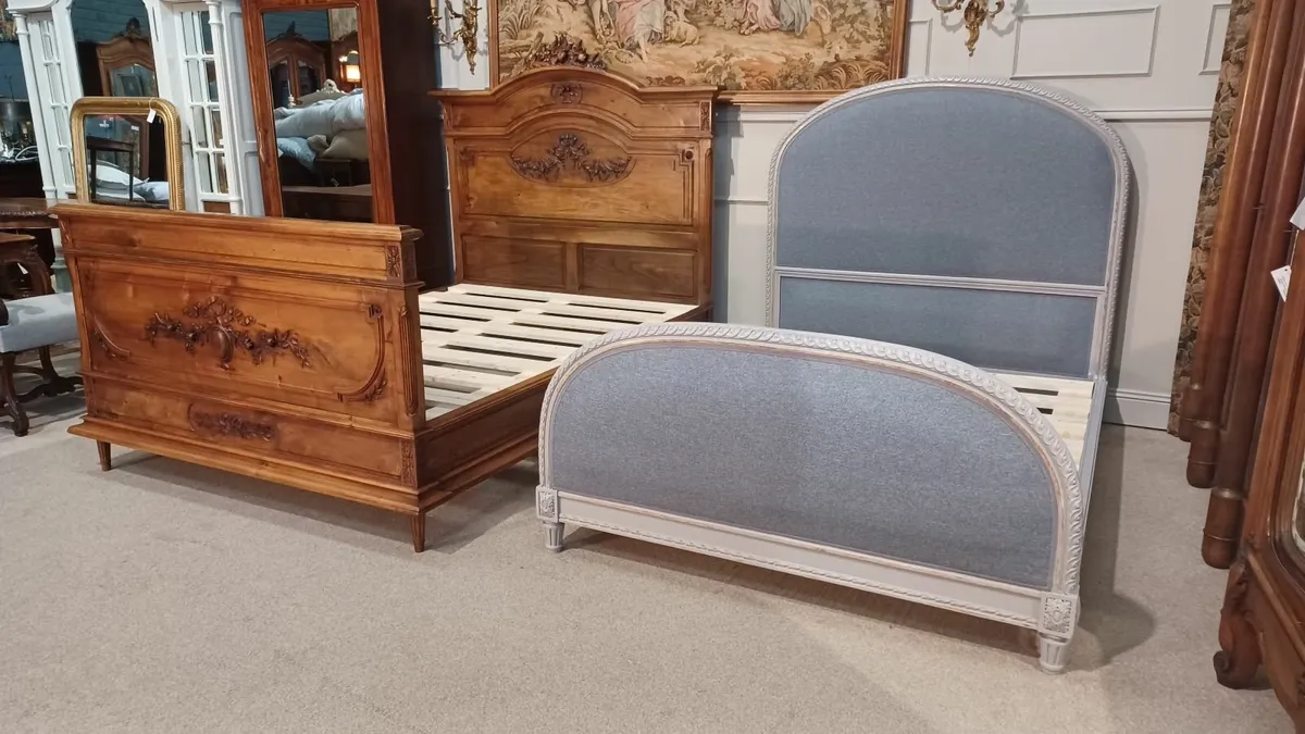 Two unique antique beds - double and king size - Image 3