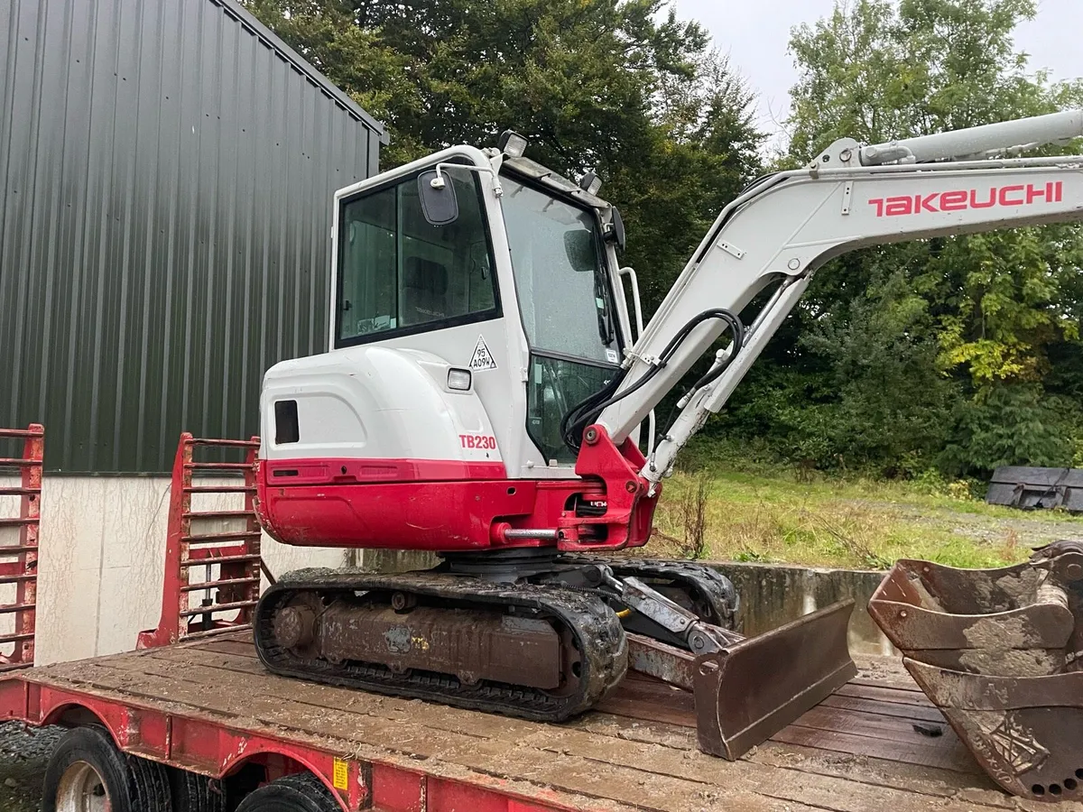 2016 Takeuchi TB  230 - Image 1