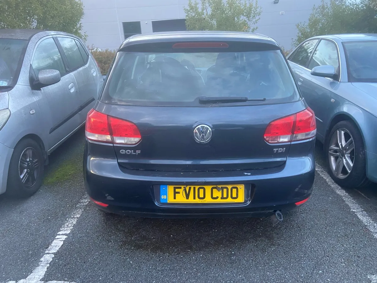 2010 Golf 1.6tdi  - PARTS ONLY - Image 1
