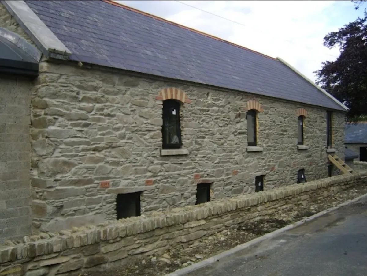 Tumbled sandstone building stone - Image 1