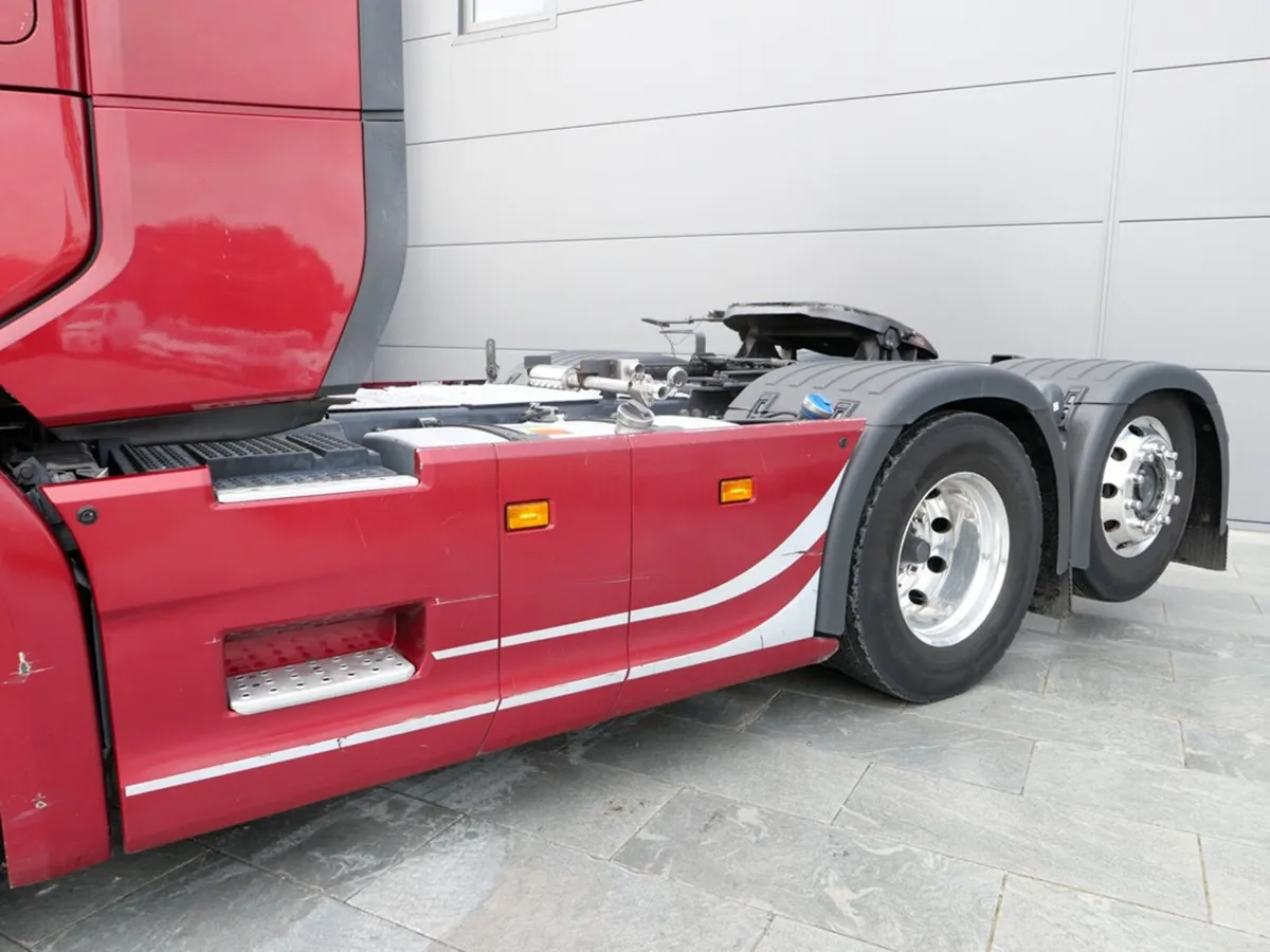 Scania 500S N/G Highline 6x2 Tag Axle Auto Gearbox - Image 4