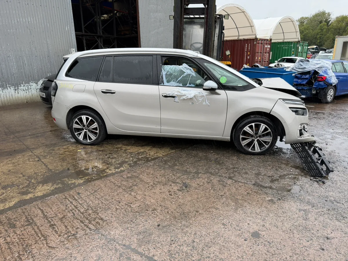 Breaking 2017 CITREON C4 grand Picasso - Image 1