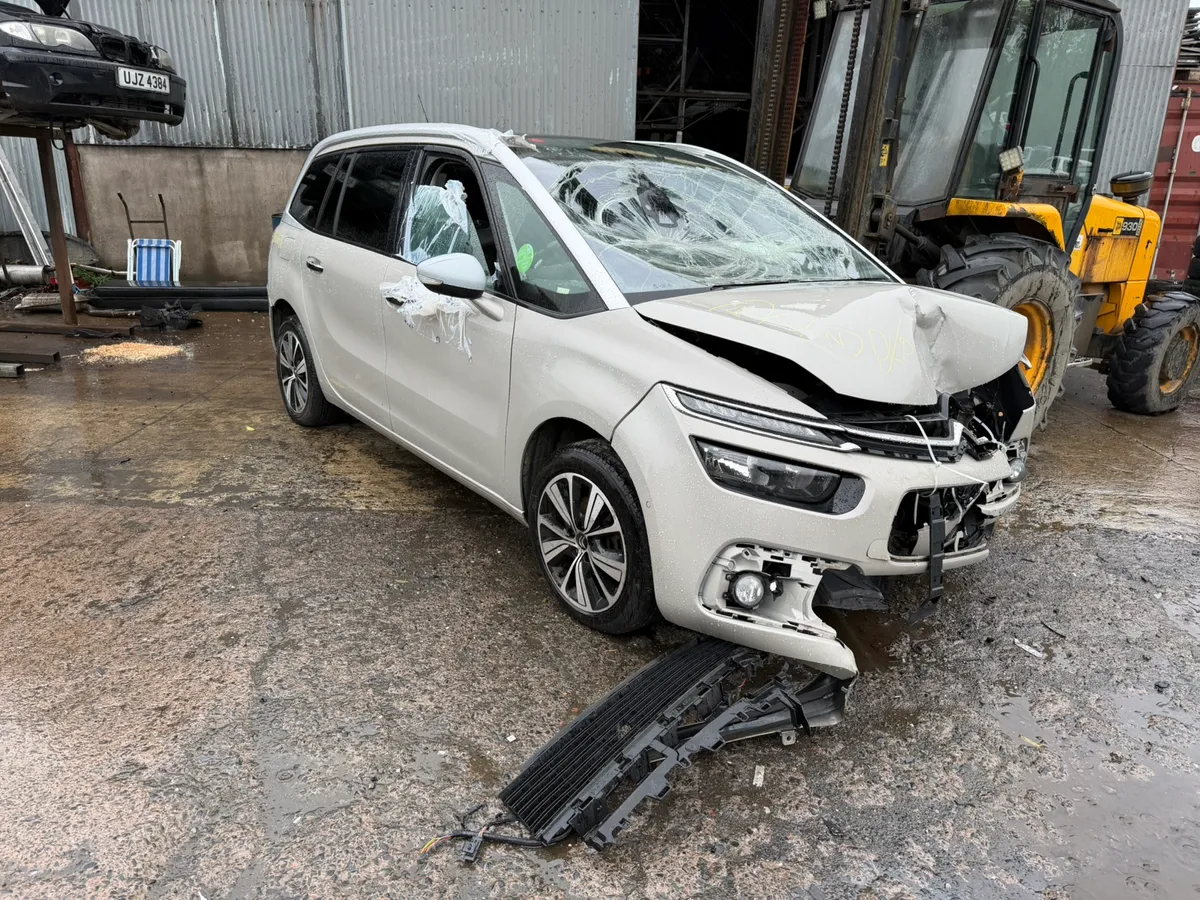 Breaking 2017 CITREON C4 grand Picasso - Image 3