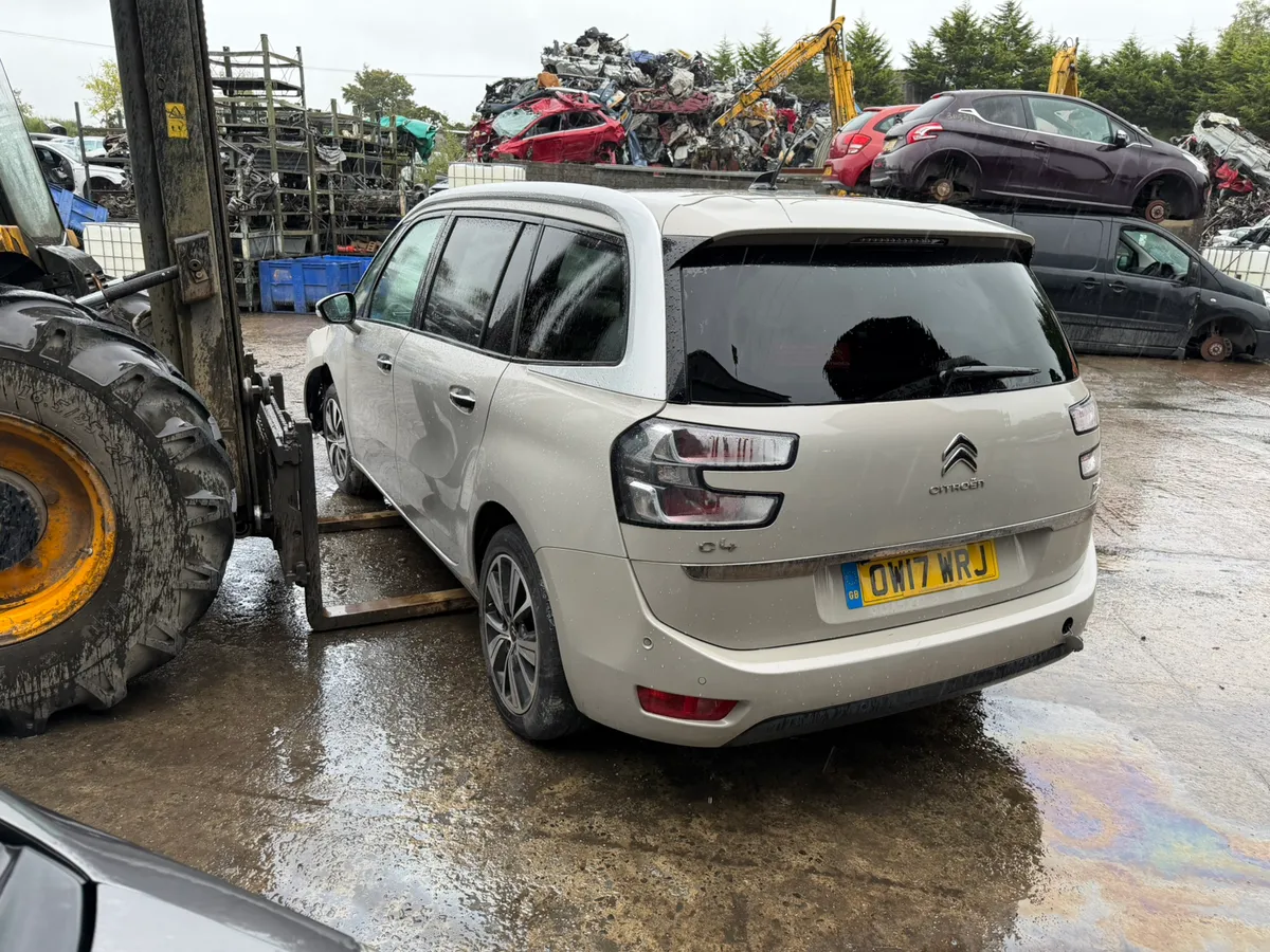 Breaking 2017 CITREON C4 grand Picasso - Image 4