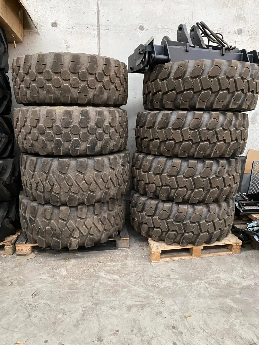 JCB LOADER TYRES - Image 2