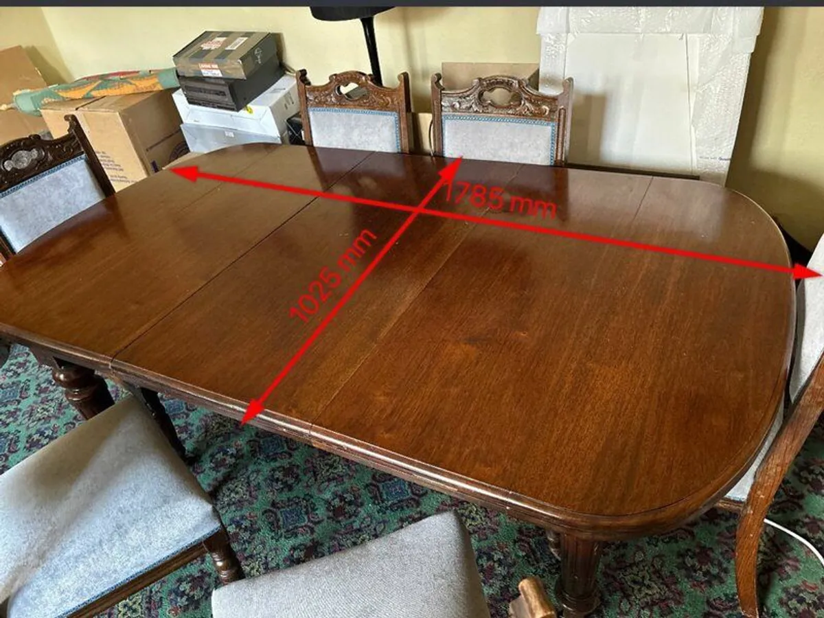 Dining Table and 6 chairs - Image 1