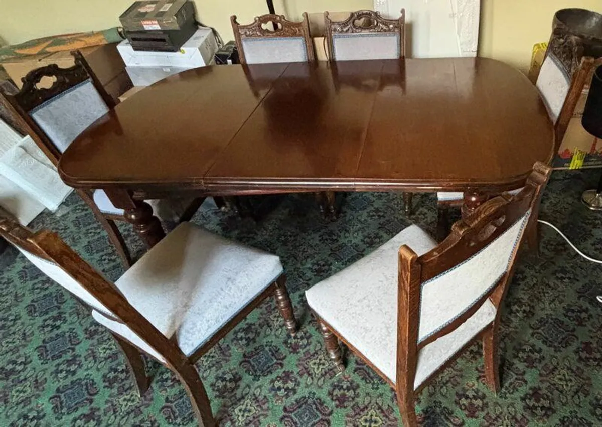 Dining Table and 6 chairs - Image 2