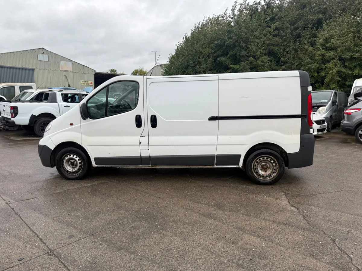 2013 Opel vivaro 2.0 dci - Image 3