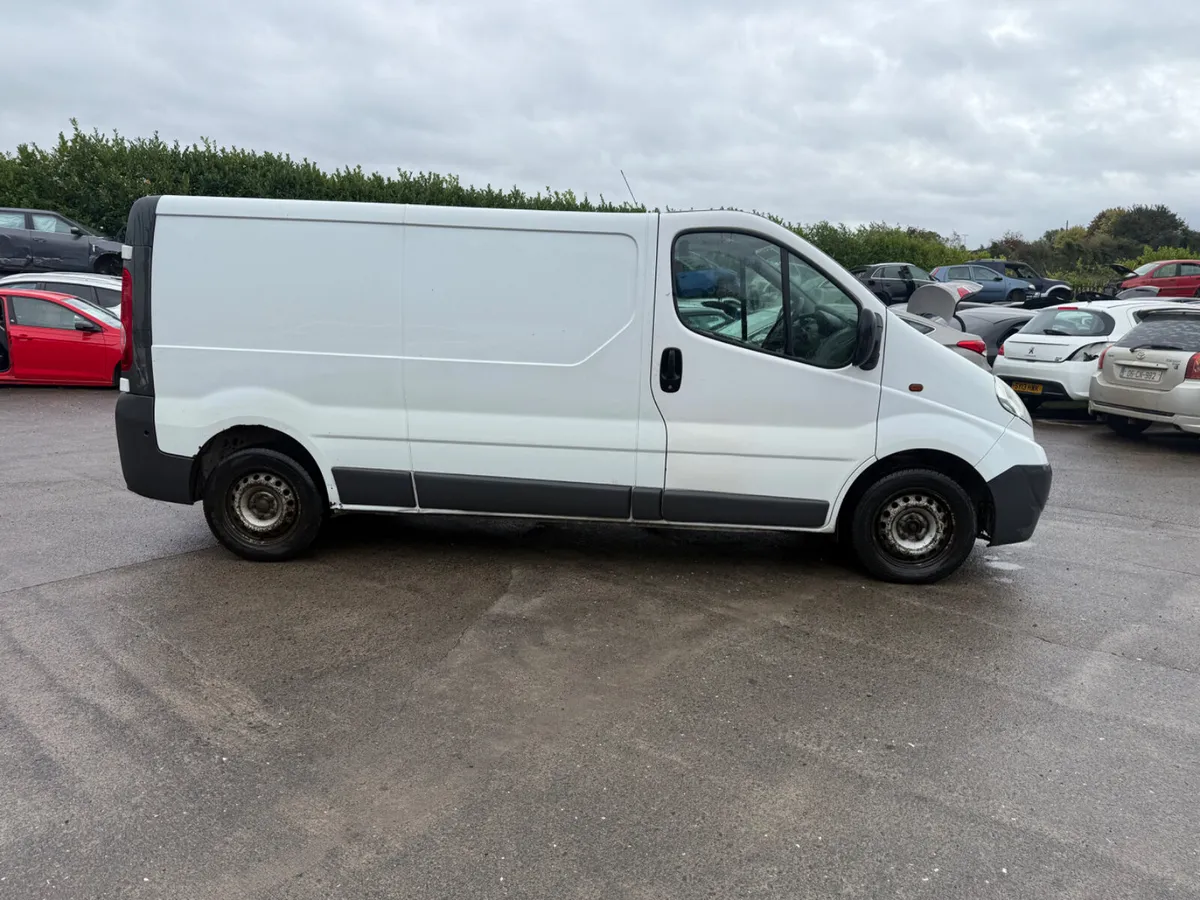 2013 Opel vivaro 2.0 dci - Image 4