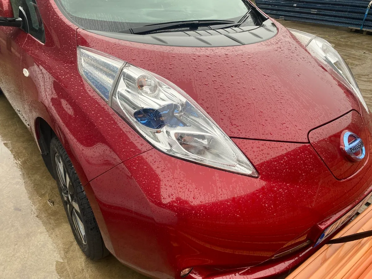 2016 Nissan Leaf for breaking - Image 3