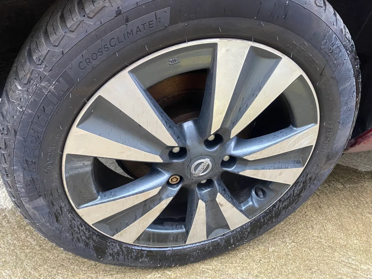 2016 Nissan Leaf for breaking - Image 4