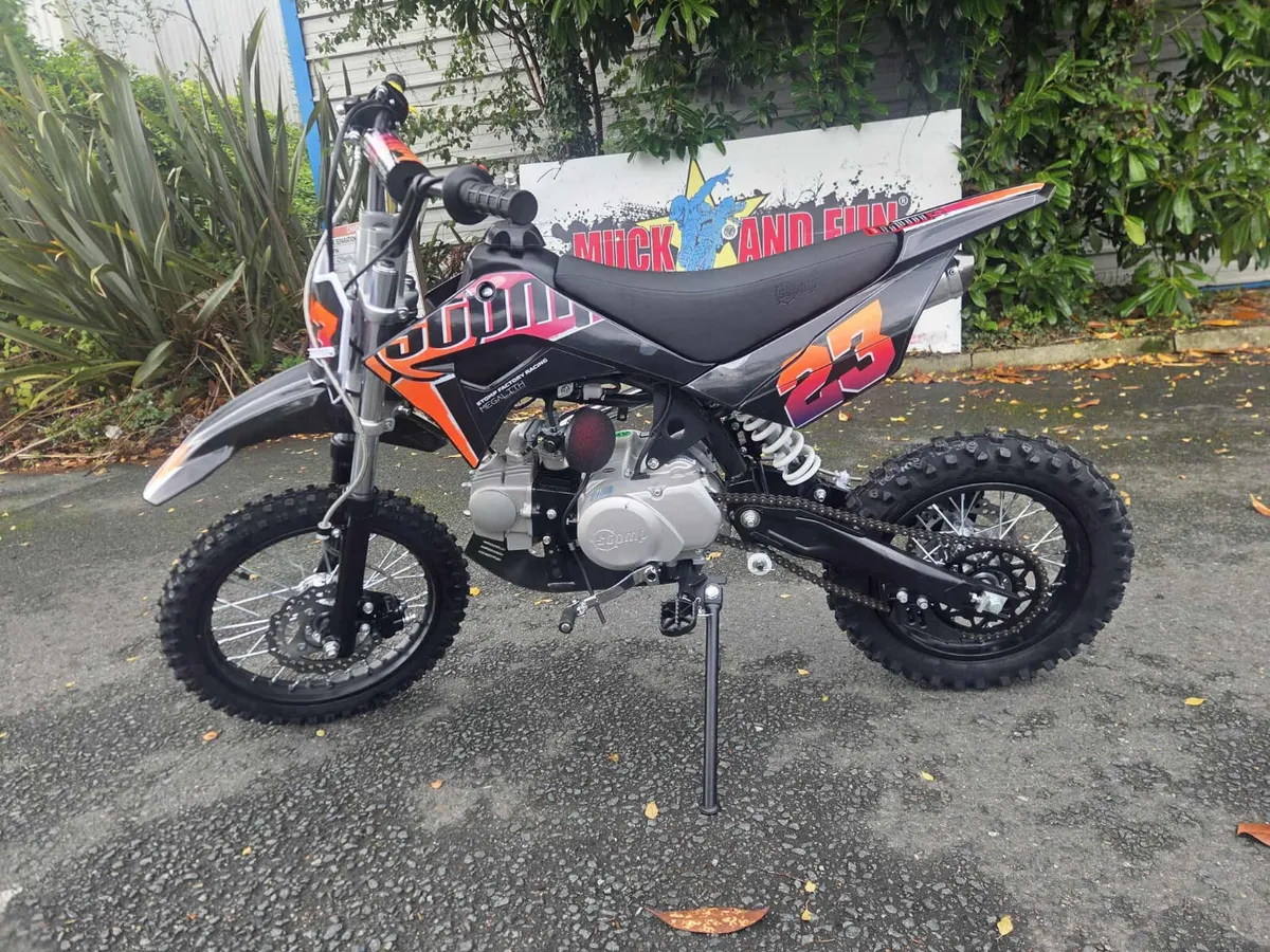 STOMP Fxj 110 Teenage pit bike DELIVERY EASYPAY - Image 1