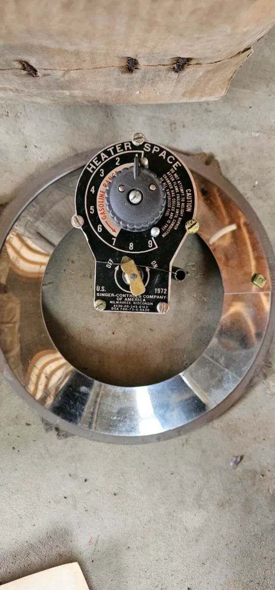 Vintage US army M1941 tentstove - Image 2