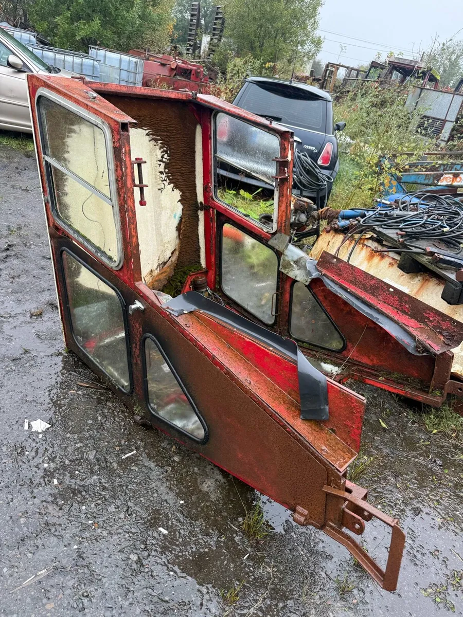 Duncan Cab Massey Ferguson - Image 1