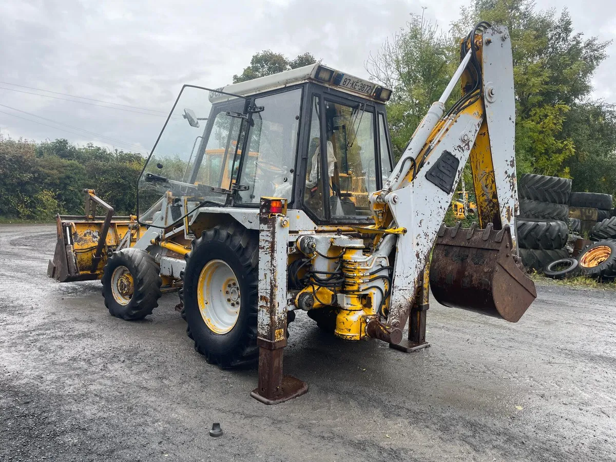 JCB 3CX Digger Loader - Image 3
