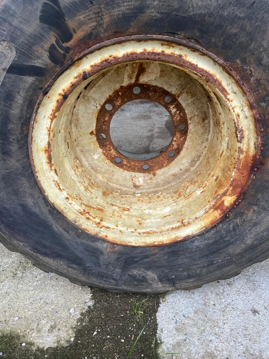 Low profile tyres - Image 3