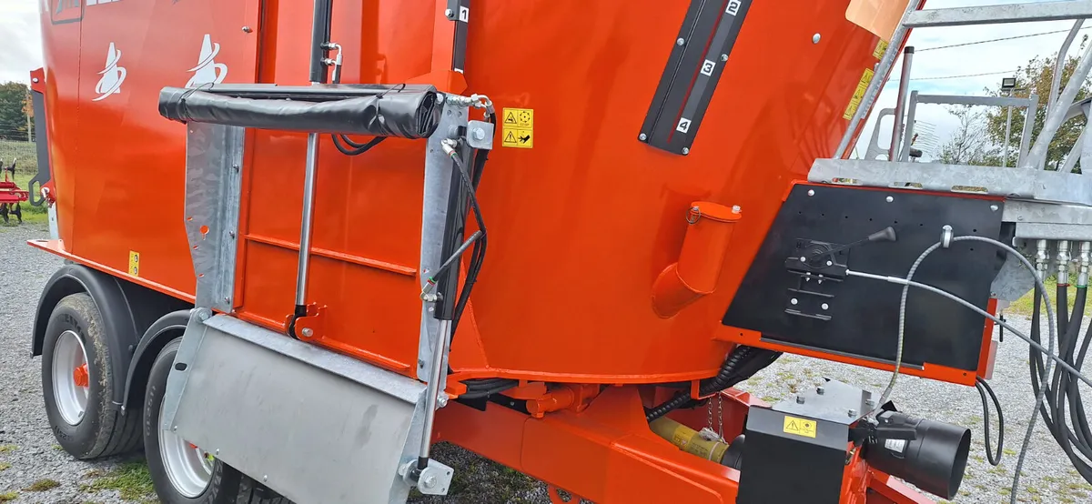 NEW ABBEY TUB DIET FEEDER VF2450 - Image 4