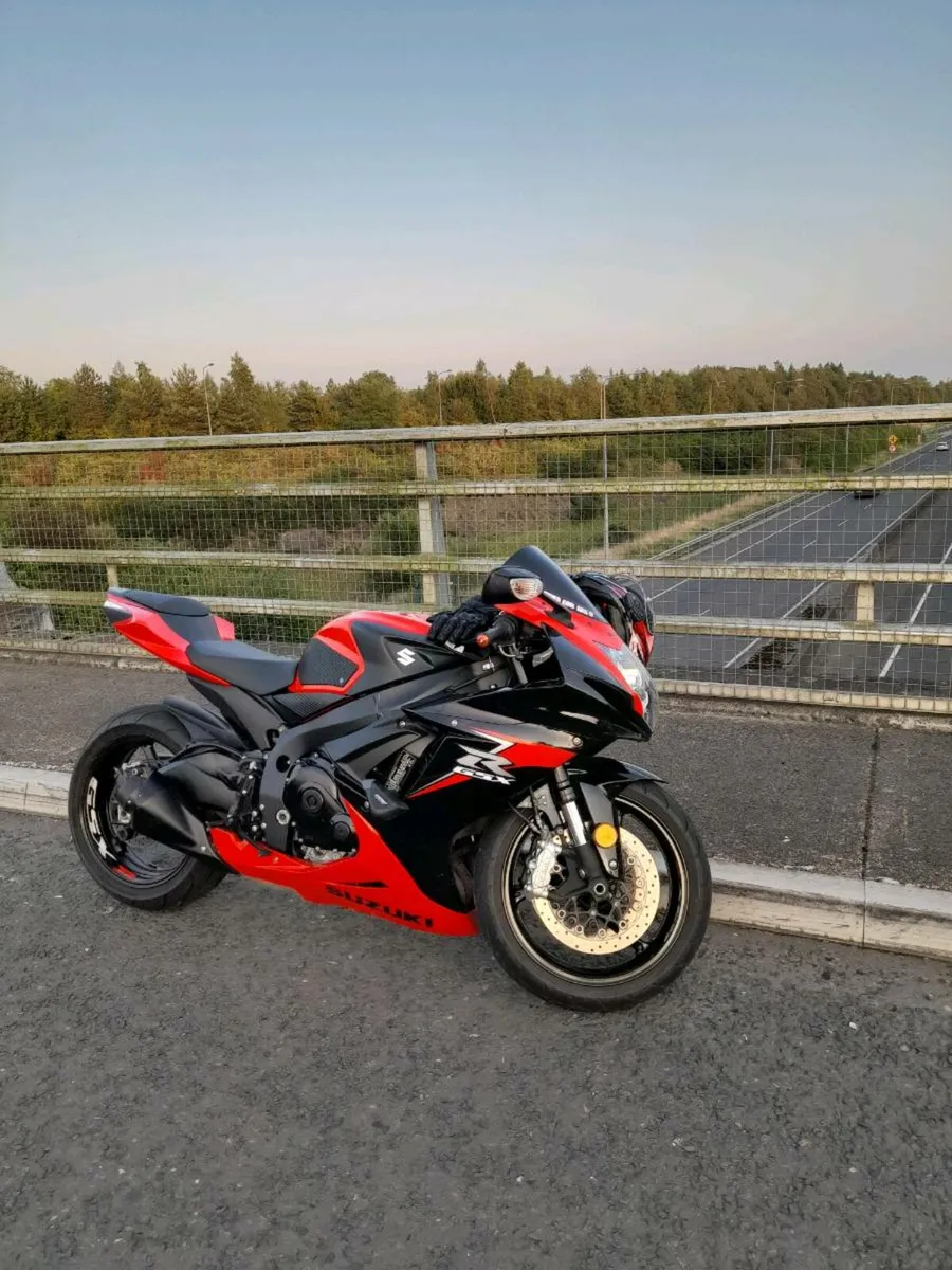 Suzuki gsx-r 600 2016 gsxr tax - Image 1