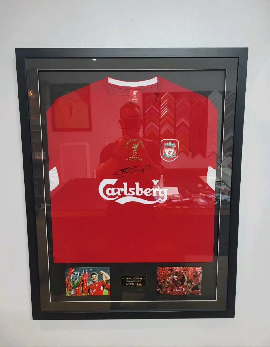 Framed Steven Gerrard Signed Liverpool Shirt - Image 1