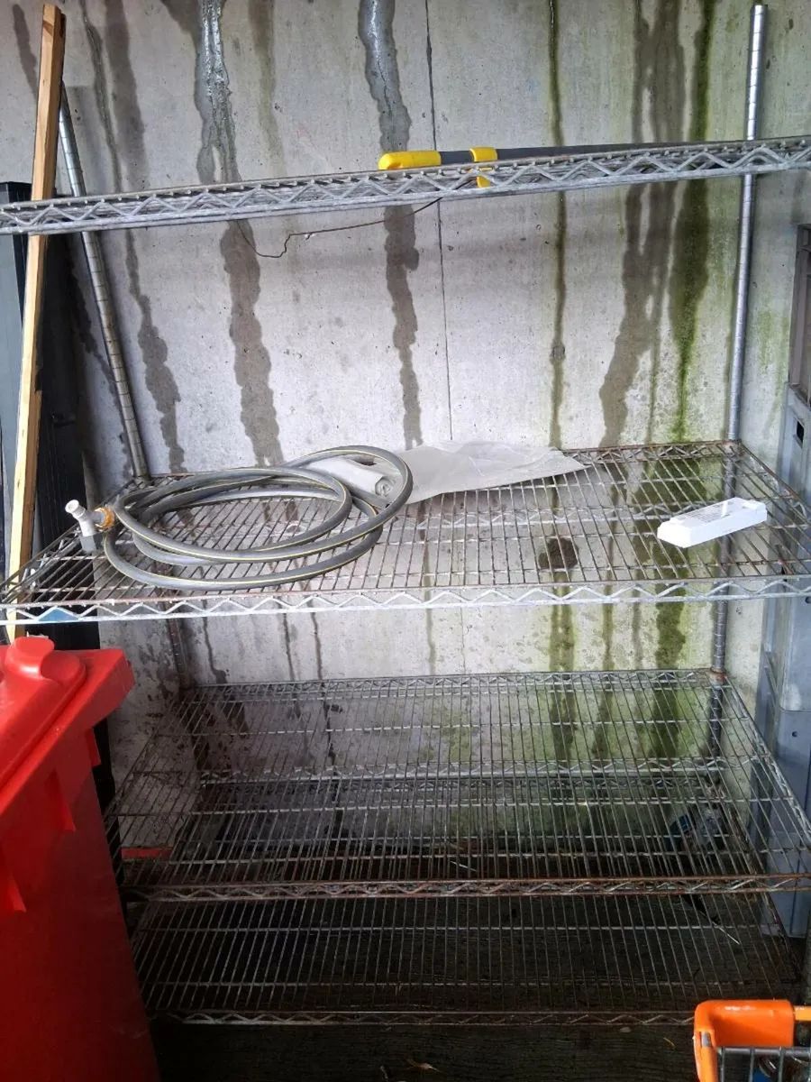 Shelving rack - Image 1