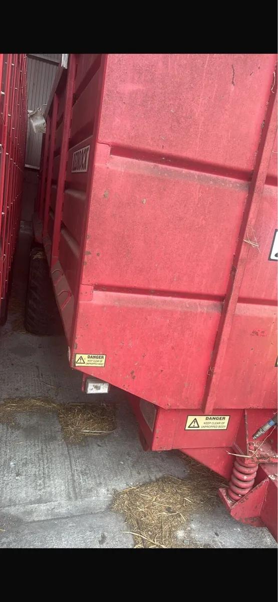 Silage sides - Image 1