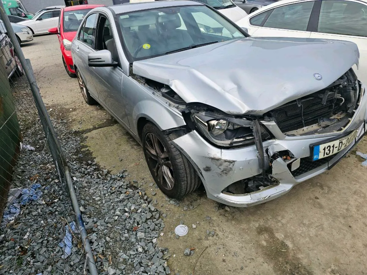 2013 mercedes c class - Image 2