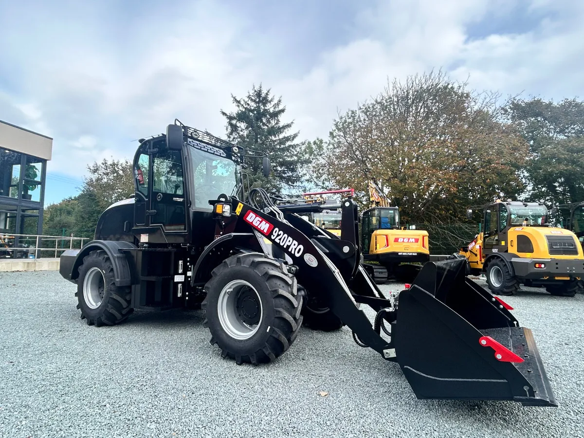 New DGM 920Pro loader - Image 3