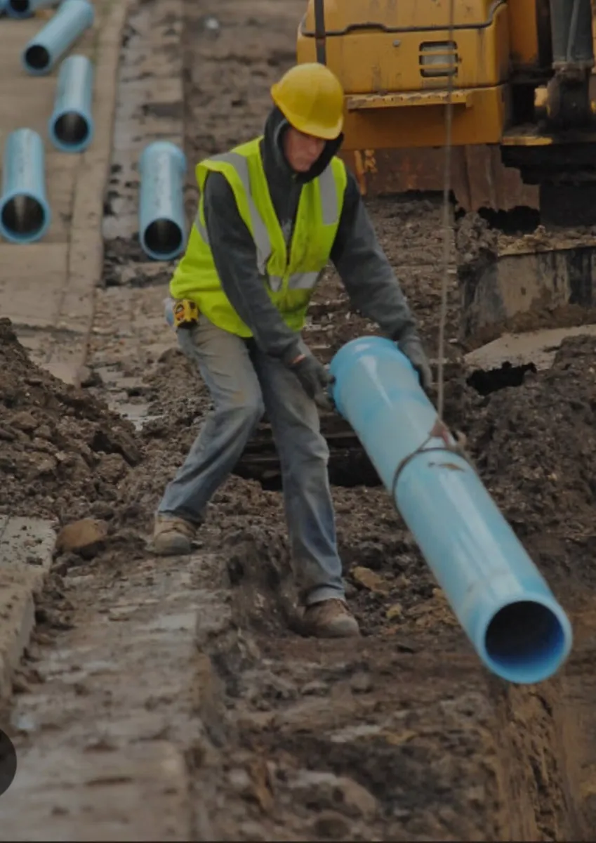 Pipelayers/Groundworkers and Labours - Image 1
