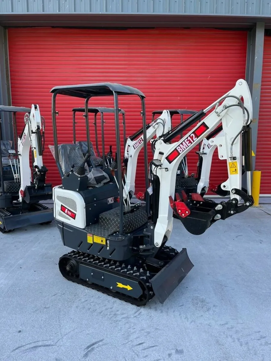 Bear Micro Digger at Toolman.ie - Image 1