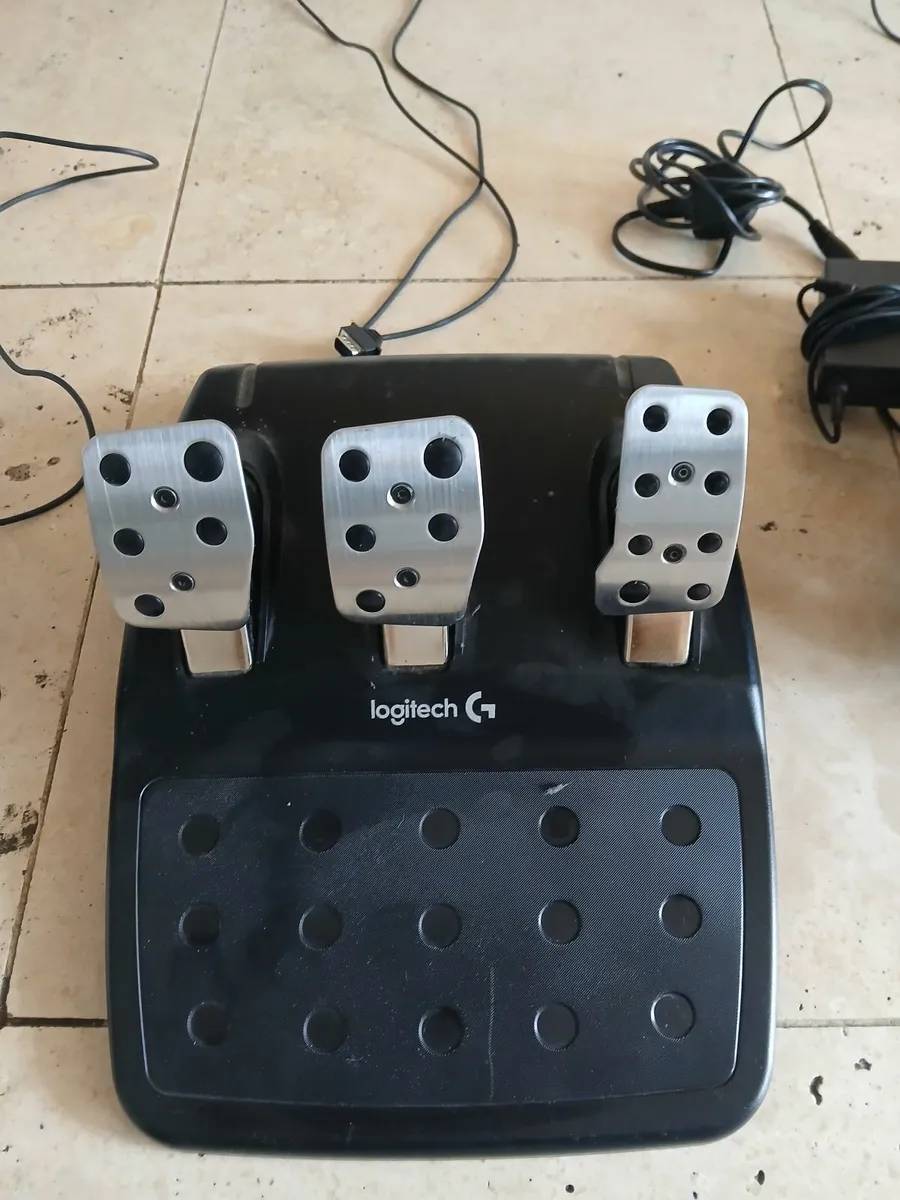 Logitech G920 Steering wheel for Xbox - Image 2