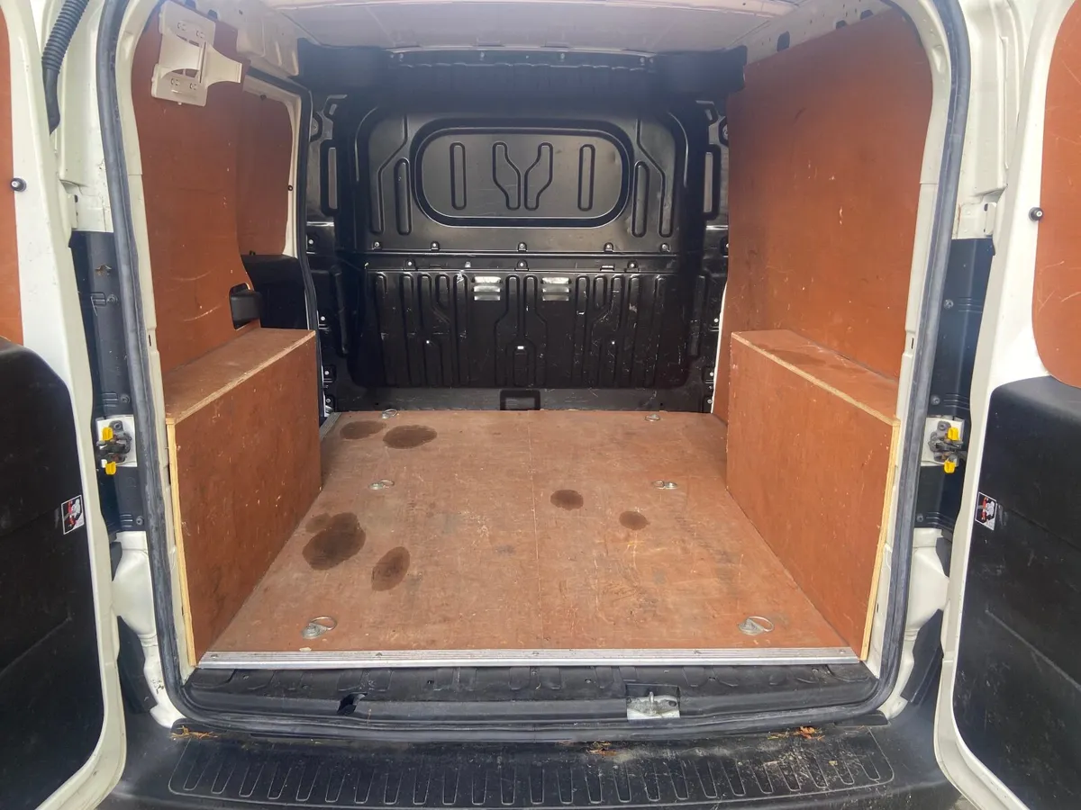 Fiat Doblo  1.2 TDI  2018 - Image 4