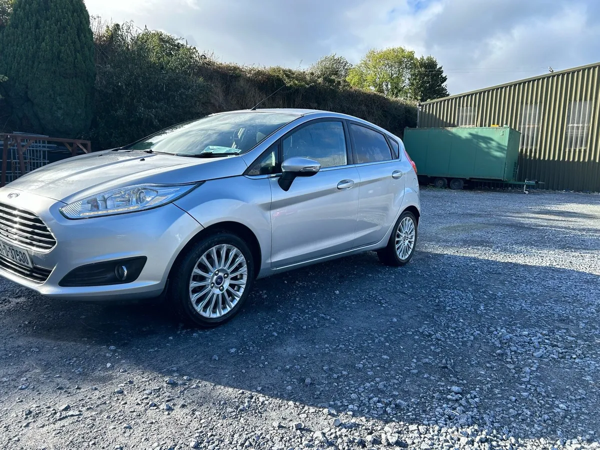 2014 Ford Fiesta 1 L petrol - Image 1