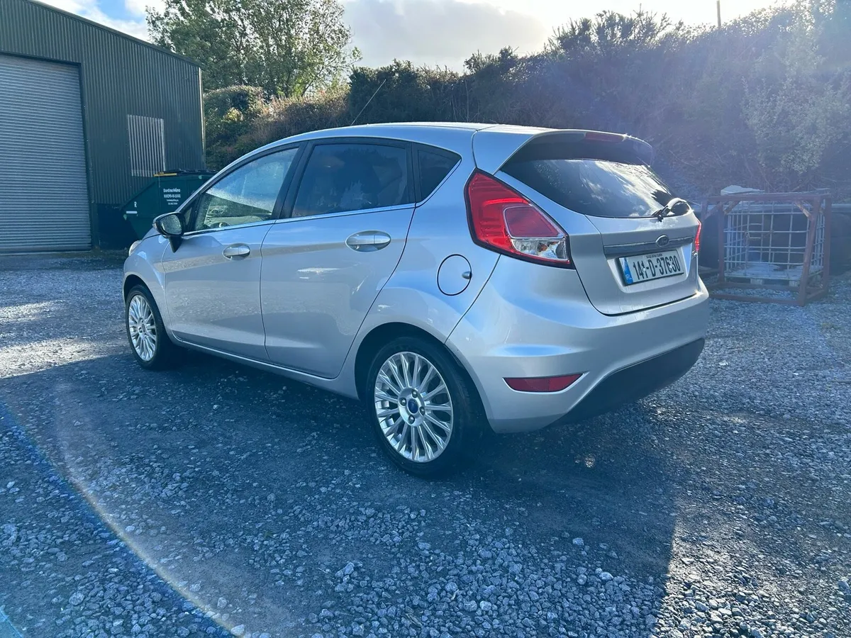 2014 Ford Fiesta 1 L petrol - Image 4
