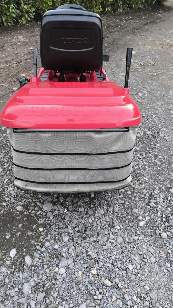 Honda 2417 lawnmower - Image 3