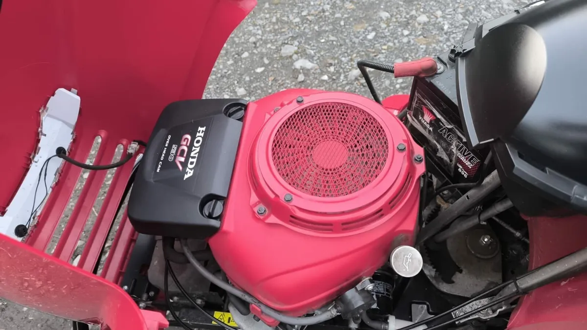 Honda 2417 lawnmower - Image 4